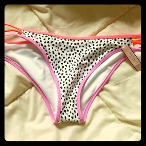 NWT Victoria's Secret Bikini Bottom Size Medium